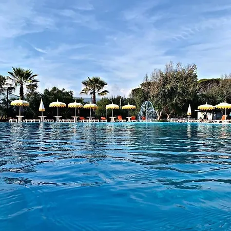La Porta Del Sole & Village Otel San Ferdinando