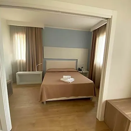Hotel La Porta Del Sole & Village San Ferdinando